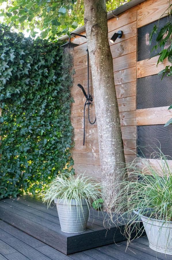 B&B Joli Met Prive Wellness Wemeldinge Exterior photo